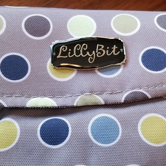 Lilly Bit travel purse...shower... - Picture 2 of 6
